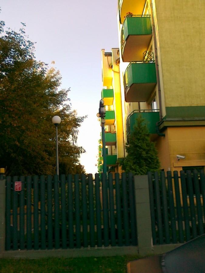 Blok przy ulicy Narwik w Warszawie