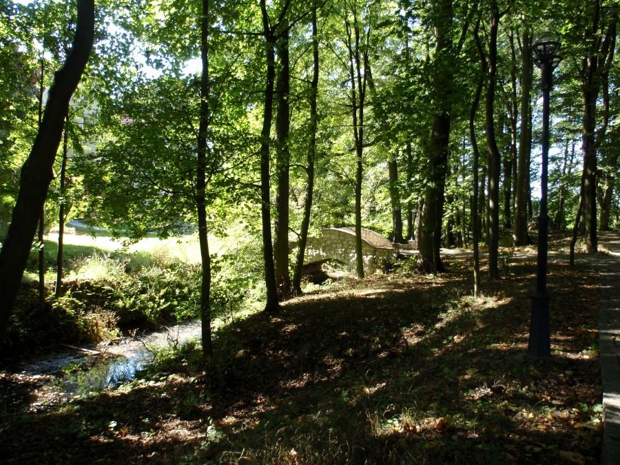 Kopiec - park przyklasztorny