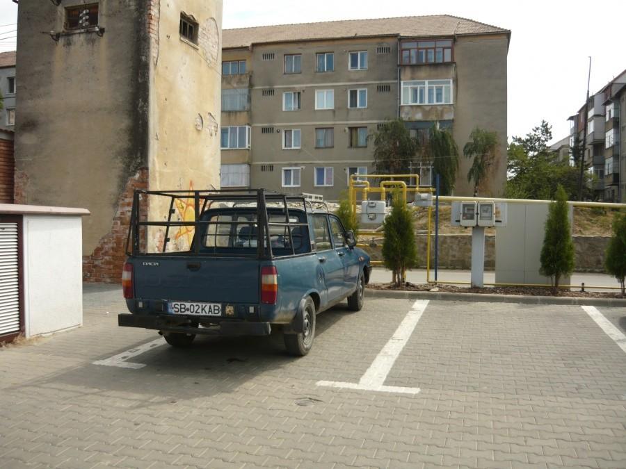 Rumuńska Dacia pickup