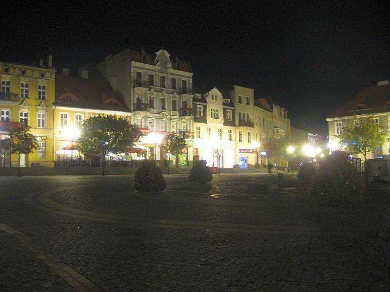 Gnieznieński Rynek nocą