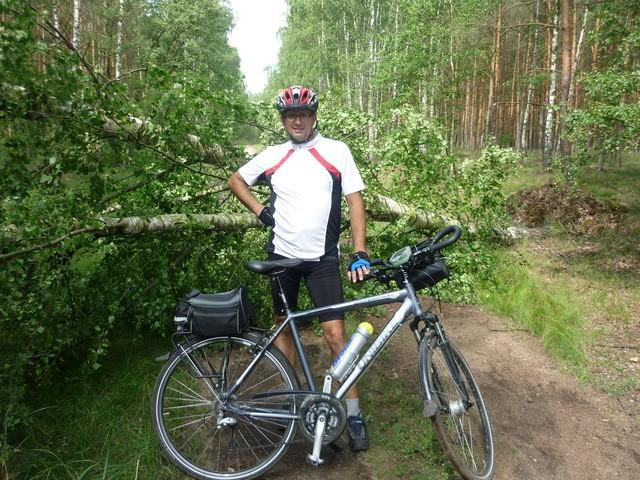 Na zielonym szlaku w kierunku Skłudzewa