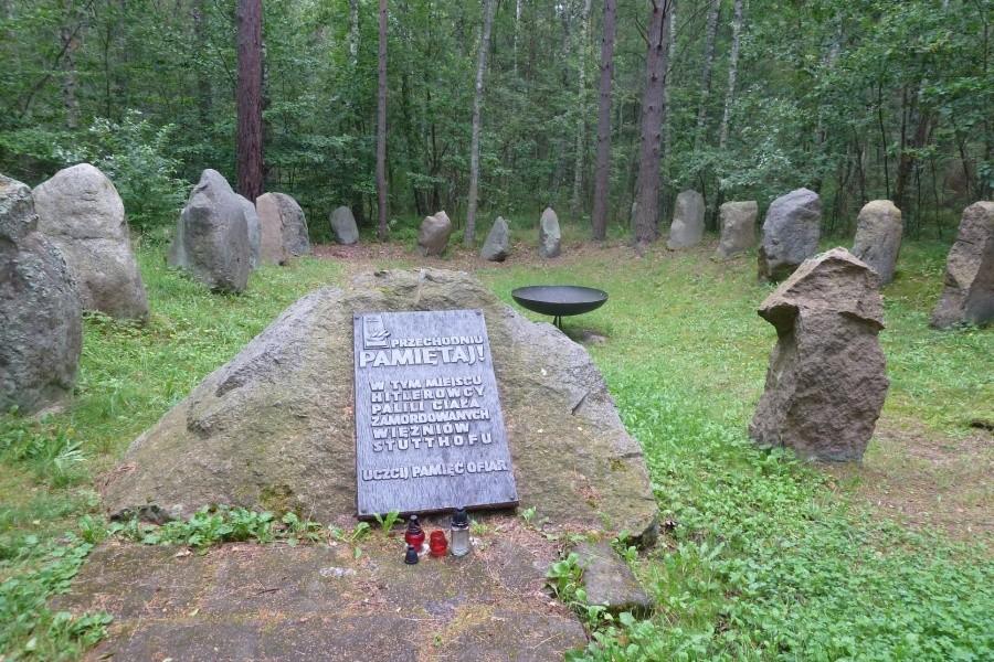 I wtedy zapadła minuta ciszy