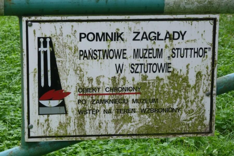 Tablica informacyjna - Pomnik zagłady