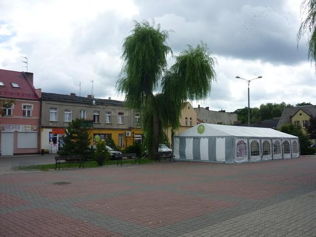 Solecki rynek ze strefą kibica