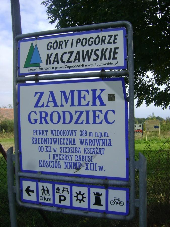 Informacja turystyczna o zamku.