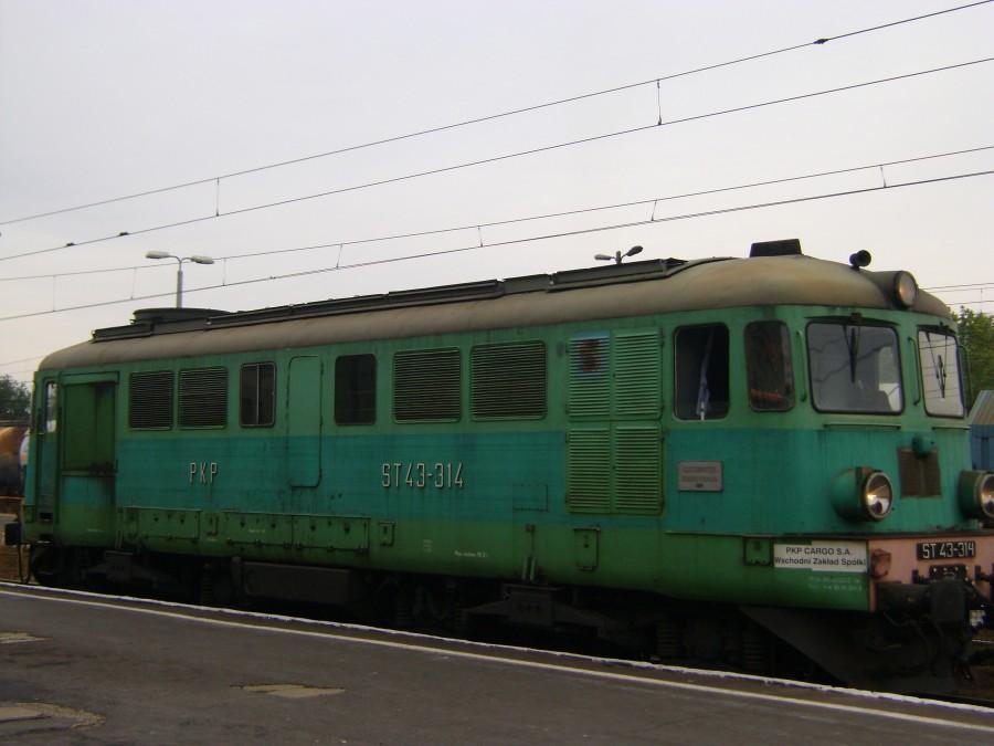 ST43-314 na dworcu w Tomaszowie Mazowieckim