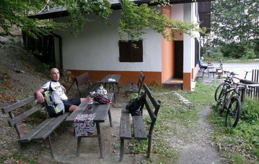 Przerwa na Przełęczy Przegibek (663m)