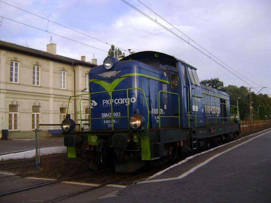 SM42-983 na dworcu w Tomaszowie Mazowieckim