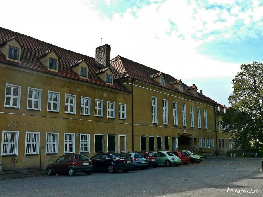 Wjazd na osiedle Wilcze Gardło