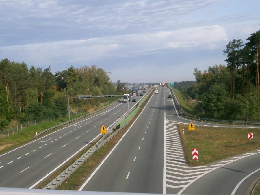 widok na S7 z węzła Białobrzegi