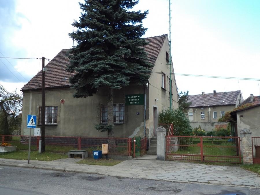 Ośrodek kultury w Małomicach...
