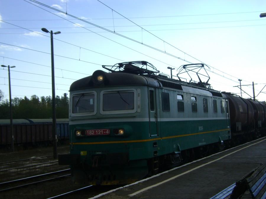 Lokomotywa 182-121 CTL Logistic na stacji w Tomaszowie Mazowieckim
