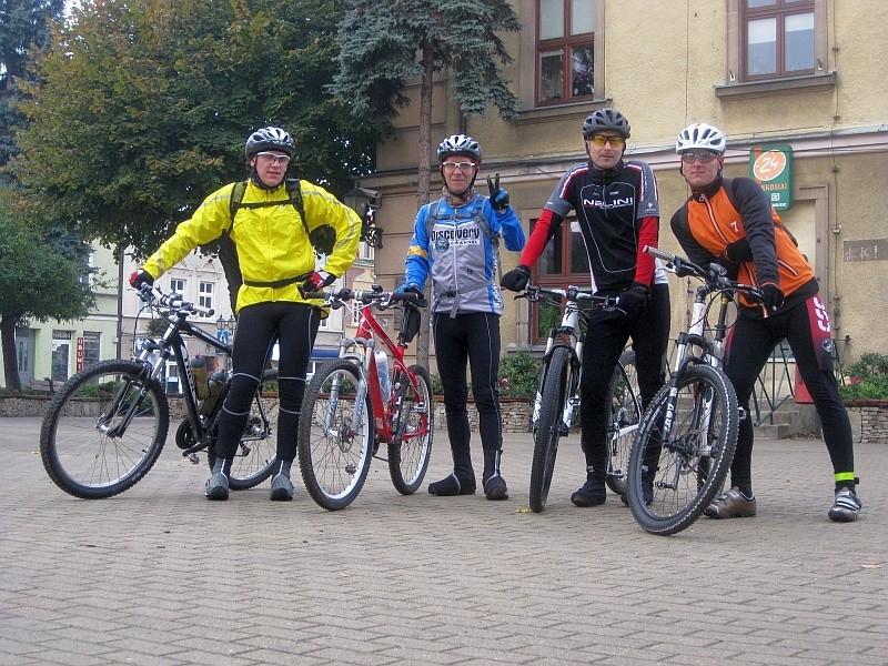 Od lewej: Seba, Waza, Michał i ja w Swarzędzu na Rynku