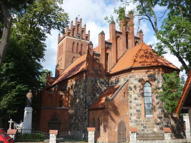 Neogotycki kościół pw. św. Rocha w Osieku