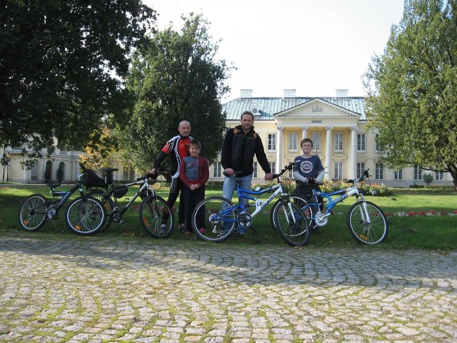 Wyjazdowa ekipa : Goździk,Olek,Tomek, Andrzejek