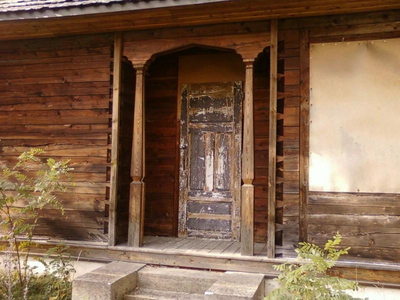 Dwór w Wodzieradach - boczne wejście