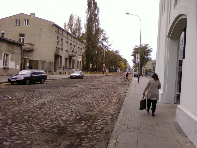 ul. Wólczańska bez asfaltu