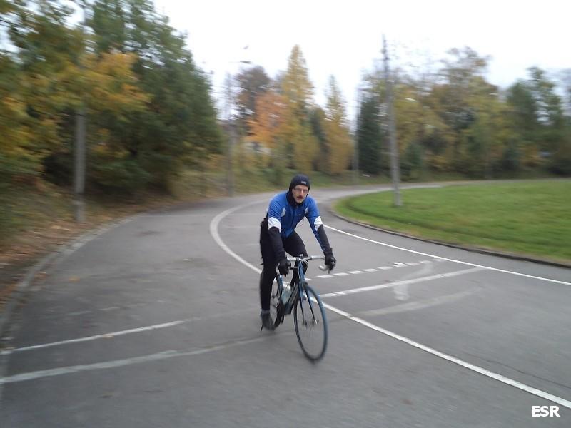 Robert na torze wrotkarskim