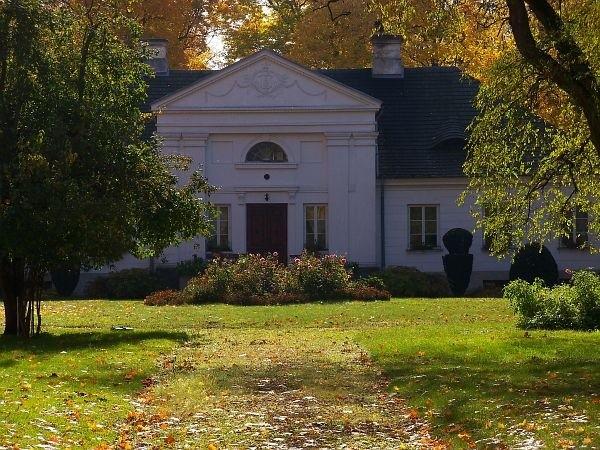 Dwór w Tułowicach z około 1800 roku