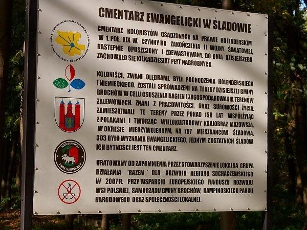 Cmentarz w Śladowie - tablica informacyjna