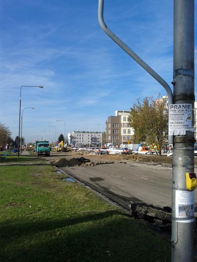 Jeździmy nowym pasem Górczewskiej, na stary wjechały maszyny