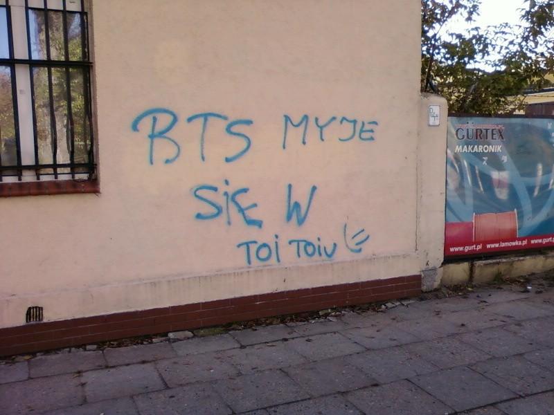 Kolejny z "kulturalnych bluzgów"