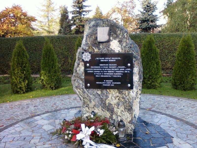 Ksawerów - pomnik 15 Pułku Piechoty "Wilki"