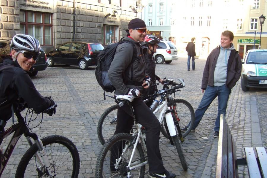 I Kłodzko spotkanie przy ratuszy cała 8ka podziękowania za ten przepiękny wypad i cudowne chwile. I pożegnanie z łzą w oczach, to był piękny wyjazd.