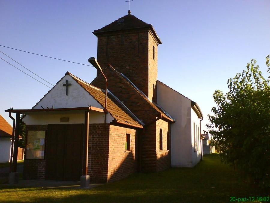 Kościółek w Szczepanowie - front