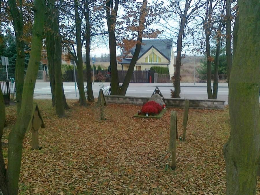 Cmentarz Wojenny w Gołkowie