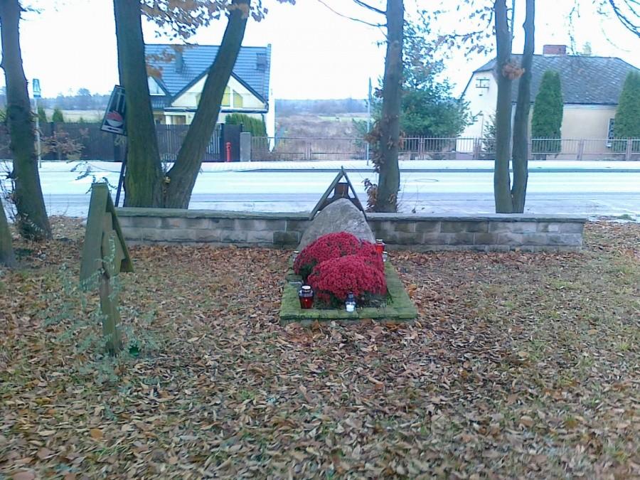 Cmentarz Wojenny w Gołkowie