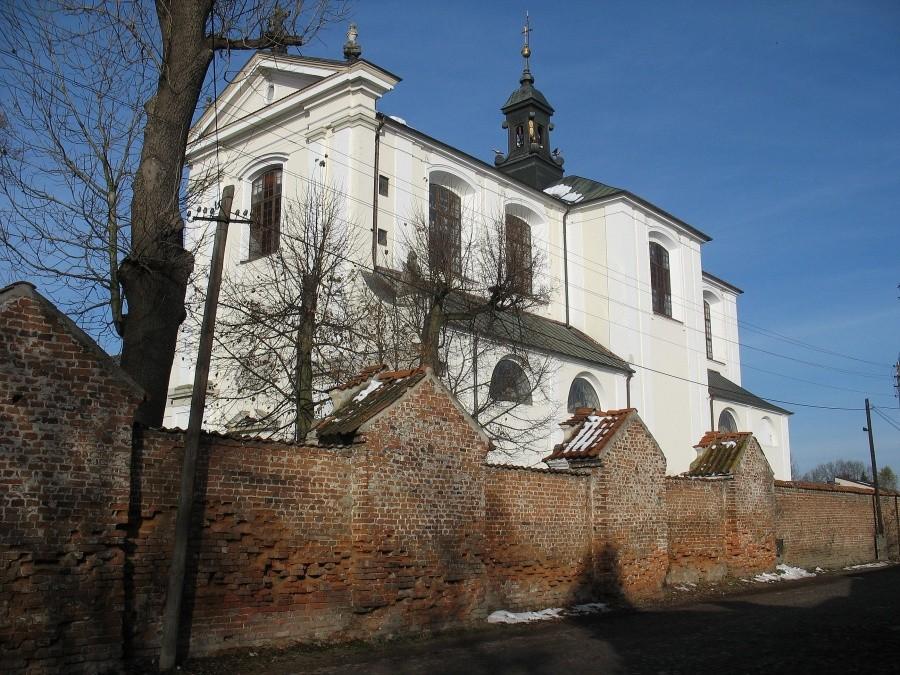 Węgrów - kościół św. Antoniego z Padwy i św. Piotra z Alkantary