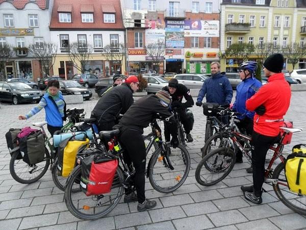 Zbiórka na rynku we Wrześni (fot. Wiewiór)