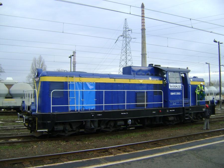 SM42-2583 Wiskol-u na stacji Tomaszów Mazowiecki