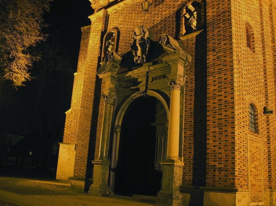 Sandomierz – główne wejście do Katedry