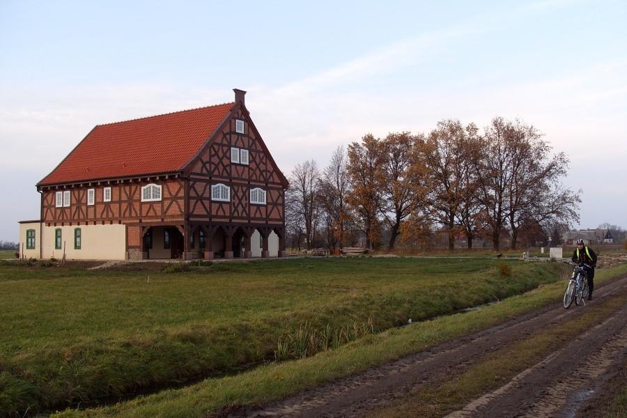 Nowoczesny dom podcieniowy w Osicach