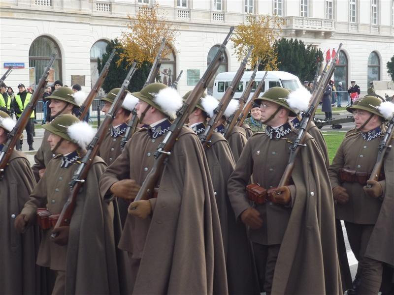 Strzelcy Podhalańscy. Plac Piłsudskiego