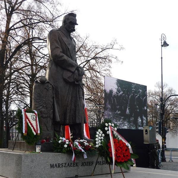 Hej, hej Komendancie, miły Wodzu mój...