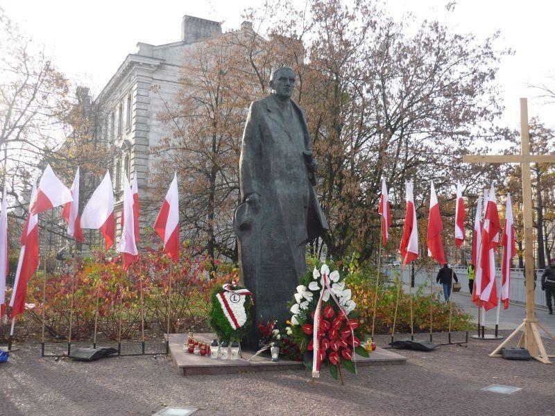 Roman Dmowski. Plac na Rozdrożu