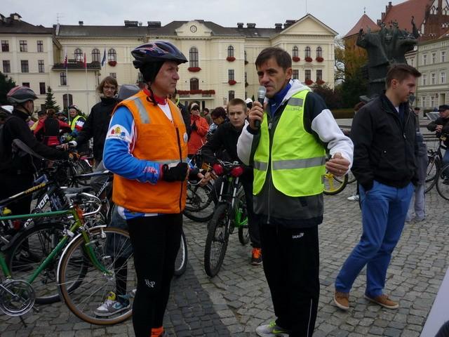 Oficjalną część Rajdu rozpoczął Marek Leśniewski