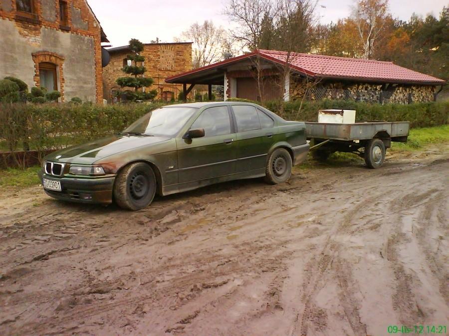 Szpanerskie BMW (lakier "kameleon") i życie w błocie..