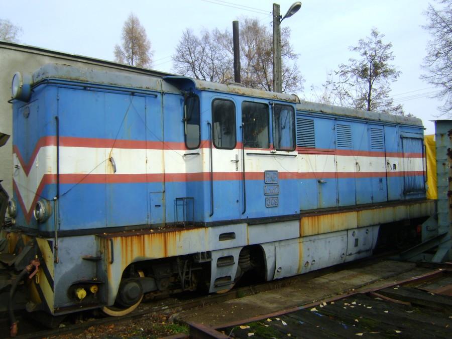 Lxd2 309 na stacji Rogów Towarowy Wąskotorowy