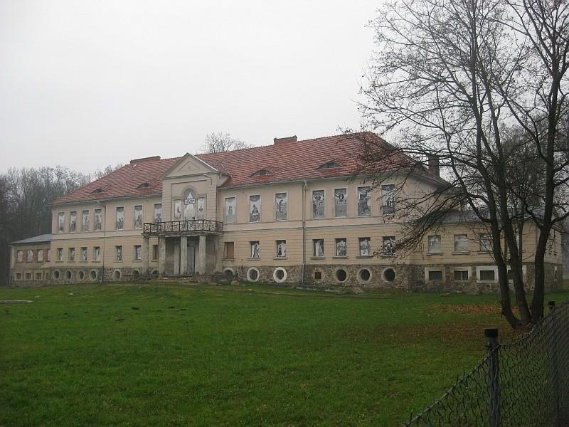 Pałac w Owińskach