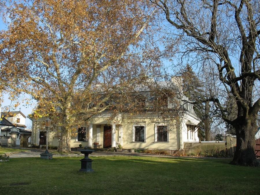 Służew - plebania kościoła św. Katarzyny