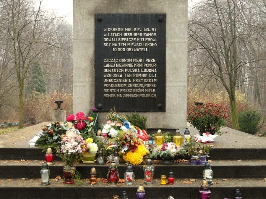 Pomnik zamordowanych przez hitlerowców - Las Buczyna
