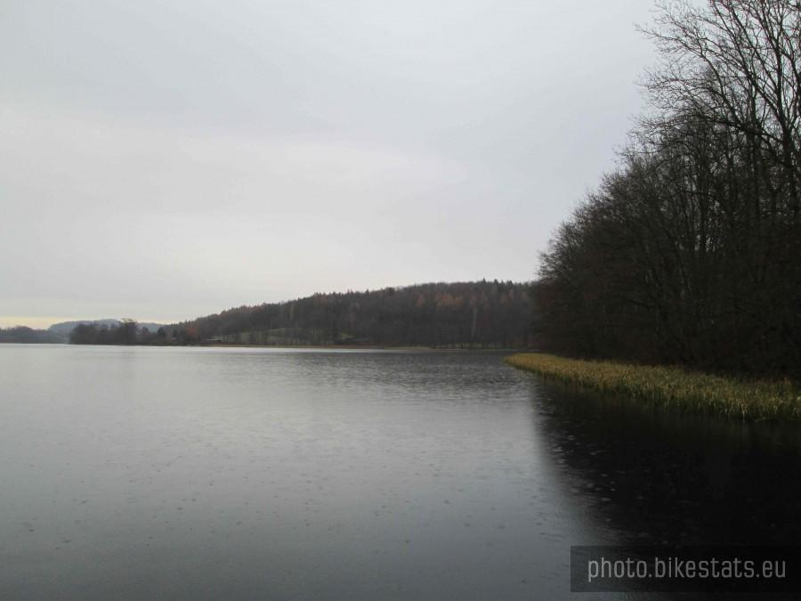 Jezioro Białe w Chmielnie.
