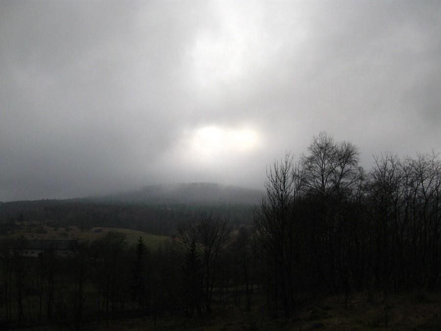 Przebłyski nad Magurą Małastowską.