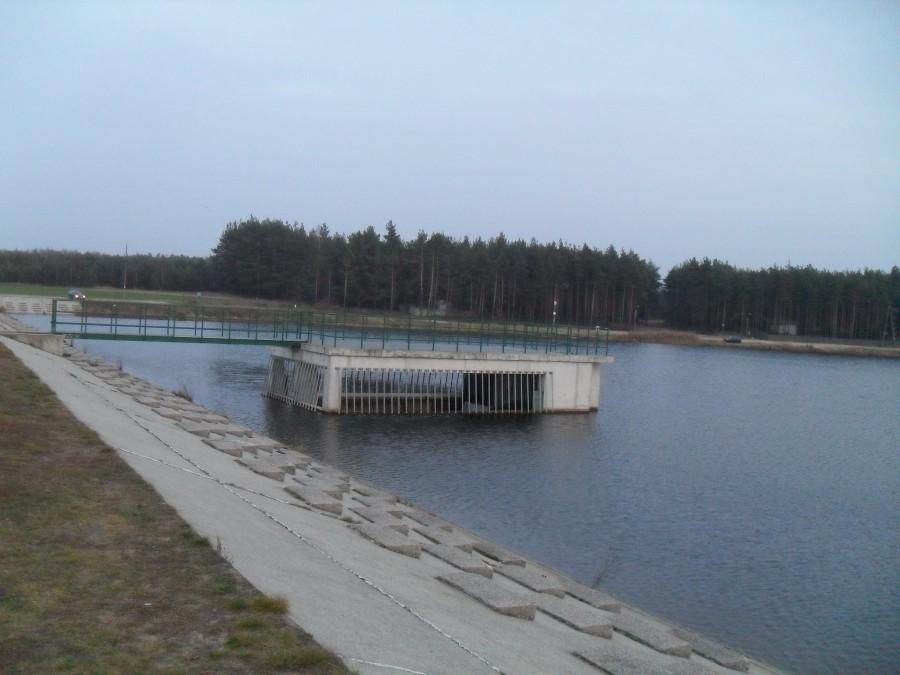 zbiornik w ostrowach nad okrzą