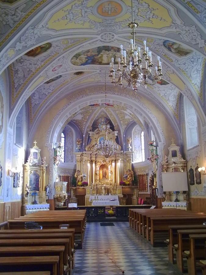 Wnętrze kościoła.