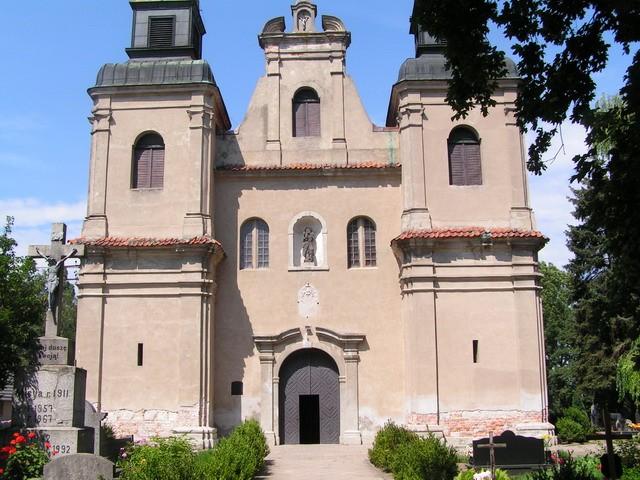 Starogród - późnobarokowy kościół św. Barbary z 1754 roku